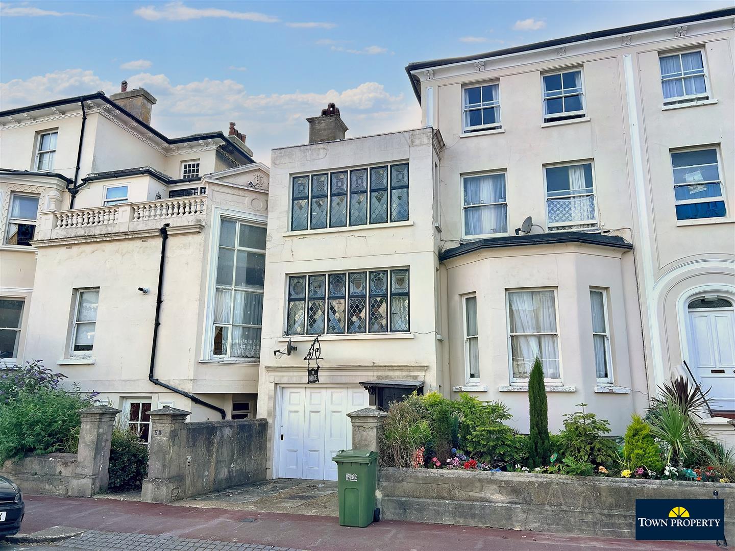 Property Details for Spencer Road Eastbourne BN21 4PB Town Property